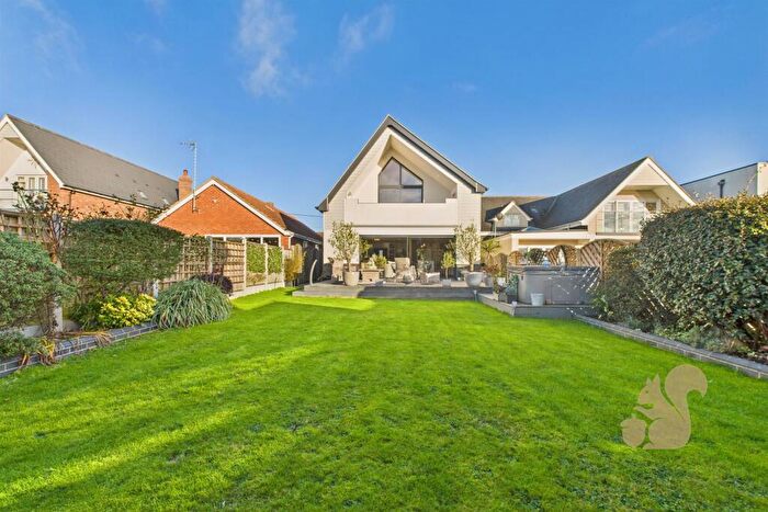 4 Bedroom Detached House For Sale In Fairhaven Avenue, West Mersea, CO5