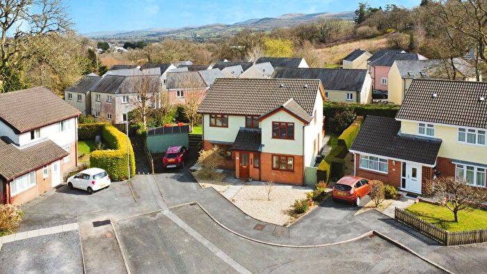 4 Bedroom Detached House For Sale In Lon Rhys, Llandeilo, Carmarthenshire, SA19