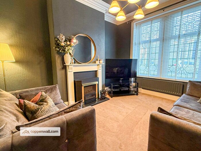 3 Bedroom End Of Terrace House For Sale In Burnley Road, Rawtenstall, Rossendale, BB4