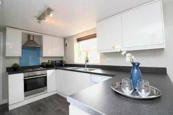 5 Bedroom Property To Rent In Padwell Road, Southampton, SO14
