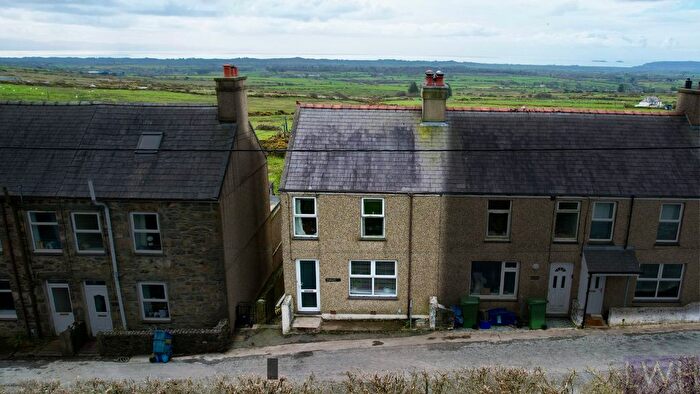 3 Bedroom End Of Terrace House For Sale In Llechwedd, Llithfaen, LL53