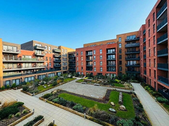 1 Bedroom Flat To Rent In Mortise House, Hayes, UB3