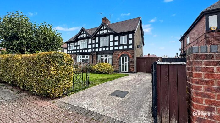 3 Bedroom Semi-Detached House For Sale In Redcliffe Street, Sutton-In-Ashfield, NG17