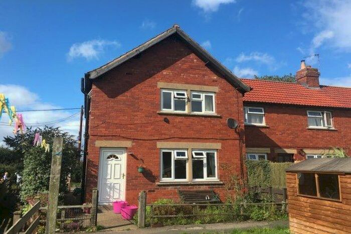 3 Bedroom Terraced House To Rent In Sycamore Terrace, York, YO62