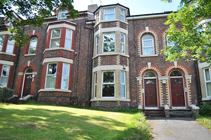 3 Bedroom Flat To Rent In Whetstone Lane, Birkenhead, Wirral, Merseyside, CH41