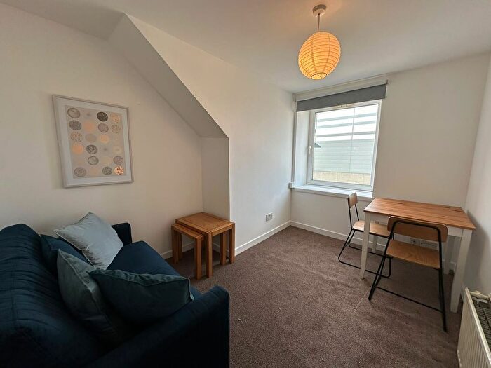 3 Bedroom Flat To Rent In Wellington Street, Aberdeen, AB11