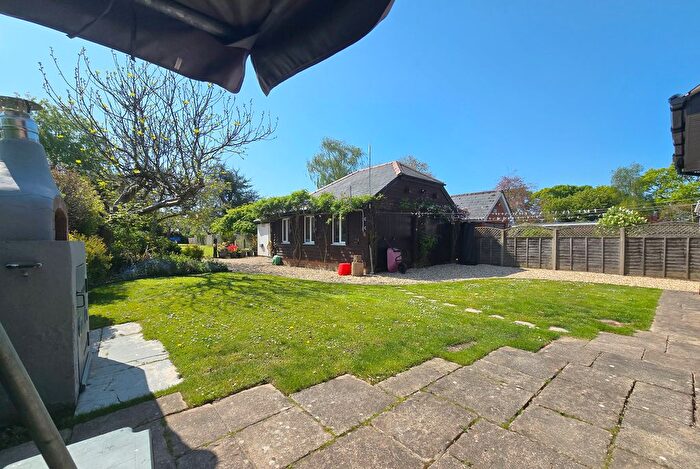 4 Bedroom Detached House For Sale In Pauls Lane, Sway, Lymington, Hampshire, SO41