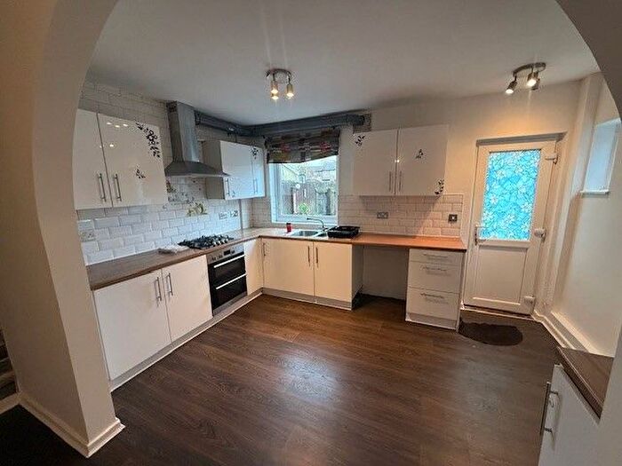 3 Bedroom Property To Rent In Gloucester Road, Peterborough, PE2