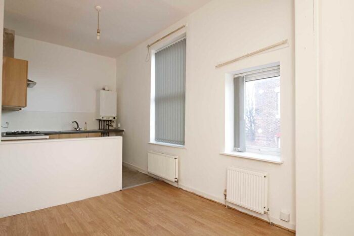 2 Bedroom Apartment To Rent In Botanic Road, Liverpool, Merseyside, L7