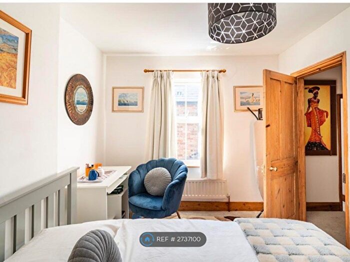 4 Bedroom Semi-Detached House To Rent In Five Mile Drive, Oxford, OX2