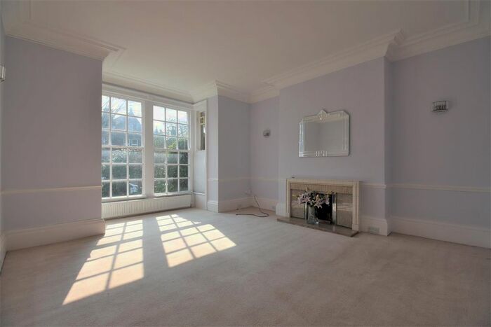 1 Bedroom Flat To Rent In Heaton Road, Gledholt, Huddersfield, HD1