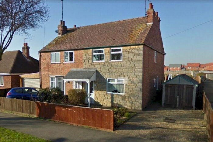 3 Bedroom Semi-Detached House To Rent In Wygate Road, Spalding, Lincs., PE11