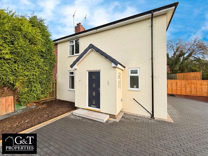 3 Bedroom Semi Detached House For Sale In Summergate, Dudley, DY3