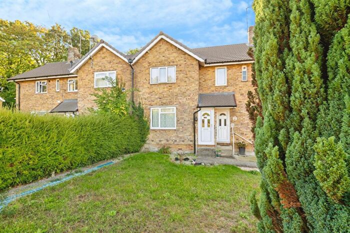 2 Bedroom Apartment For Sale In Queensway, Detling, Maidstone, ME14