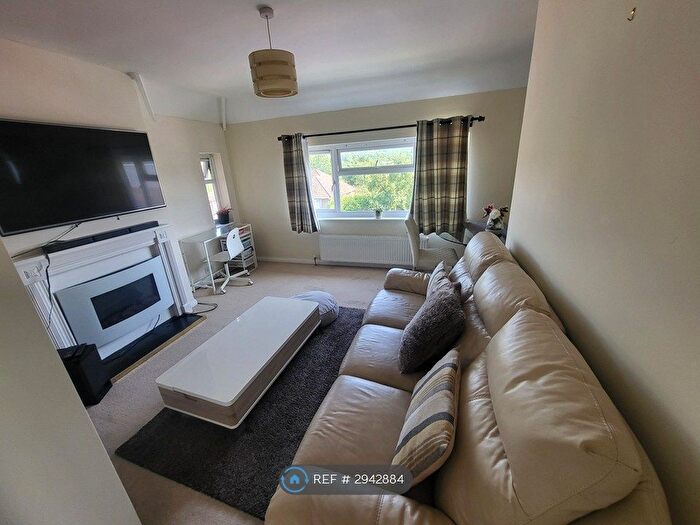 2 Bedroom Maisonette To Rent In Buckingham Drive, High Wycombe, HP13