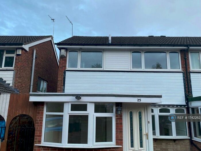 4 Bedroom Semi-Detached House To Rent In Bunbury Road, Birmingham, B31