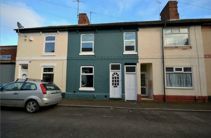 3 Bedroom Terraced House To Rent In Gladstone Street, Kettering, NN16
