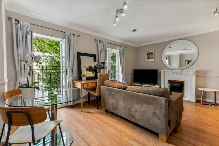 1 Bedroom Flat To Rent In Ibberton House, Russell Road, W14