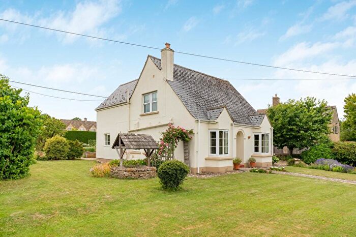 2 Bedroom Detached House For Sale In Southrop, Lechlade, Gloucestershire, GL7