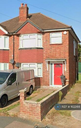 3 Bedroom Semi-Detached House To Rent In Cottimore Avenue, Walton On Thames, KT12