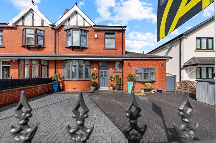 4 Bedroom Semi-detached House For Sale In Barn Lane, Golborne, WA3