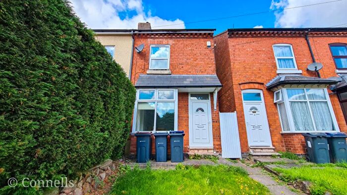 2 Bedroom House To Rent In Jiggins Lane, Birmingham, B32