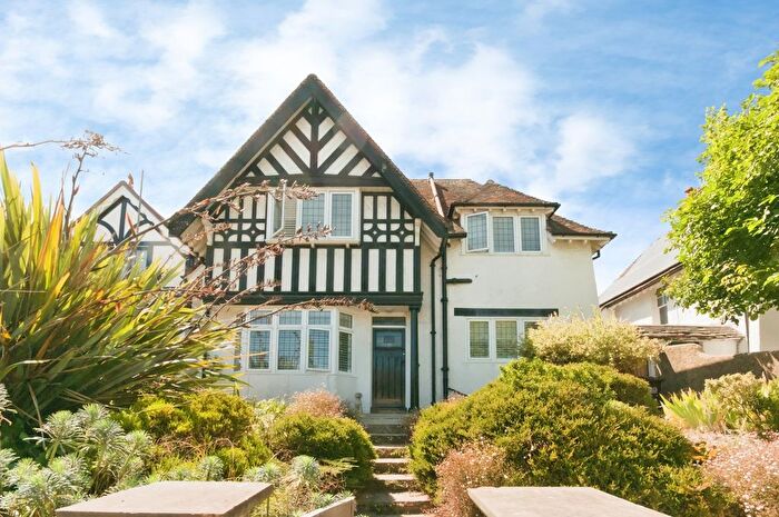 3 Bedroom Detached House For Sale In Kings Drive, Eastbourne, East Sussex, BN21