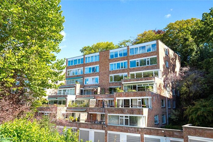 2 Bedroom Flat To Rent In Druid Woods, Avon Way, Bristol, BS9