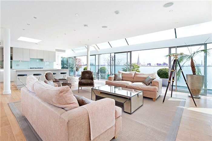 2 Bedroom Flat To Rent In Redcliffe Close, Old Brompton Road, London, SW5