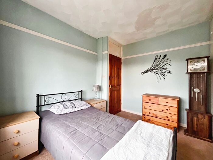 2 Bedroom Semi-Detached House For Sale In Hawke Road, Doncaster, DN2