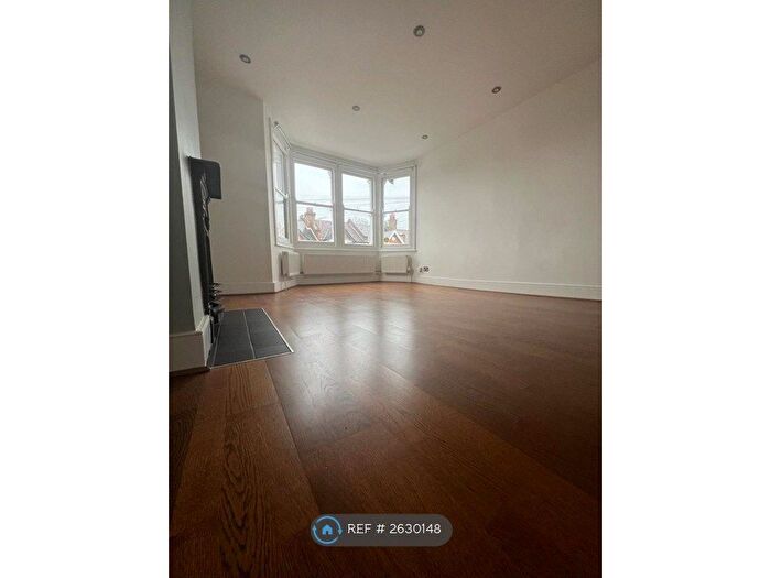 2 Bedroom Flat To Rent In Lewisham, Lewisham, SE4