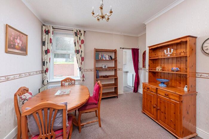 2 Bedroom Bungalow For Sale In Lockhaugh Road, Rowlands Gill, Tyne And Wear, NE39