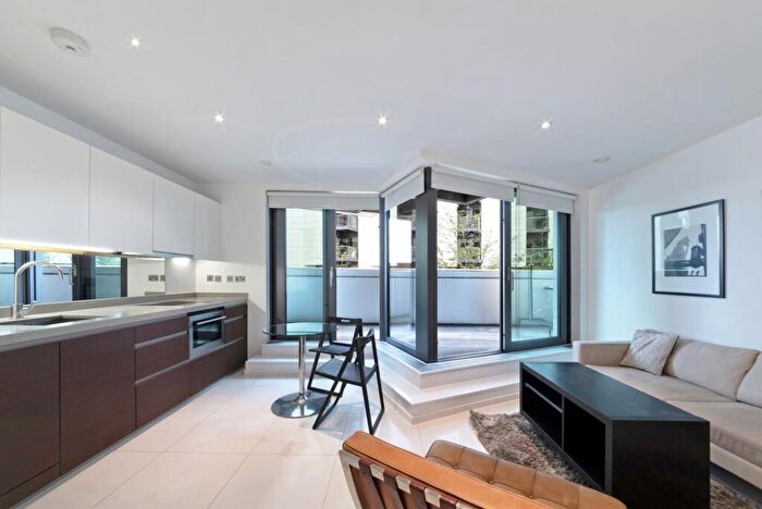 Flat For Sale In Baltimore Wharf, Canary Wharf, London, E14