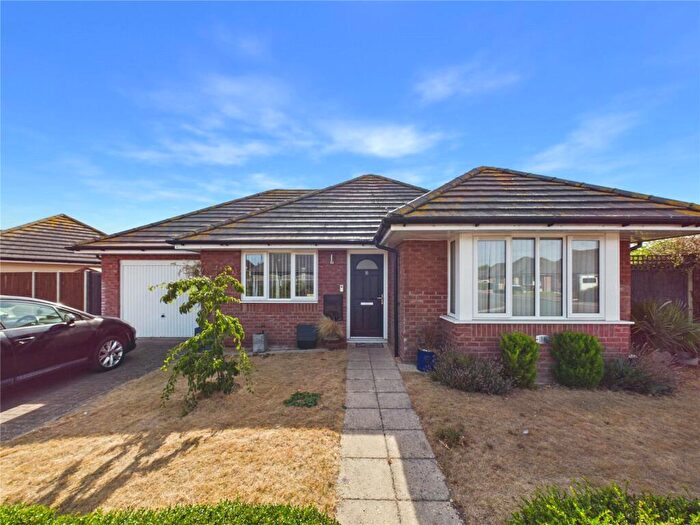 2 Bedroom Bungalow For Sale In Brunswick Gardens, Mistley, Manningtree, Essex, CO11
