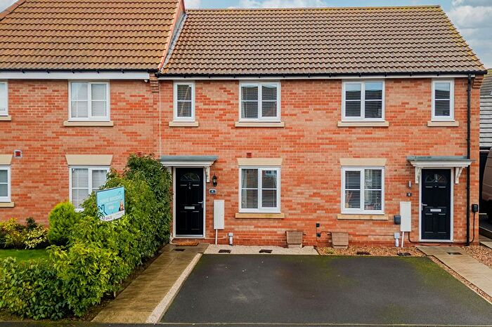 2 Bedroom Terraced House For Sale In Holme Meadow, Selby, YO8