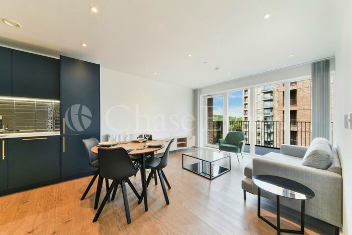 1 Bedroom Apartment To Rent In Alexandra Palace Gardens, Clarendon, Hornsey, N8