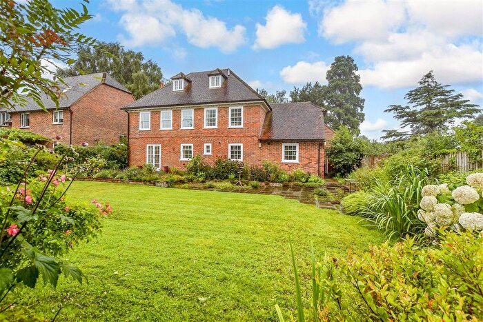6 Bedroom Detached House For Sale In Mill Close, Wickhambreaux, Canterbury, Kent, CT3