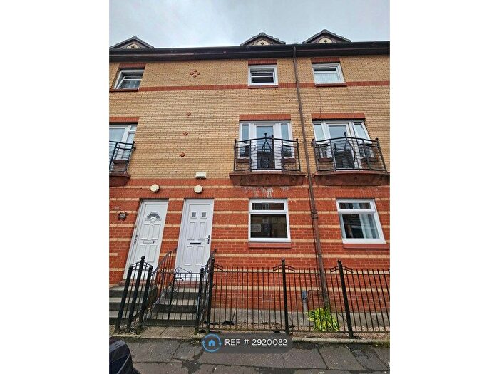 4 Bedroom Terraced House To Rent In Abercromby Street, Glasgow, G40