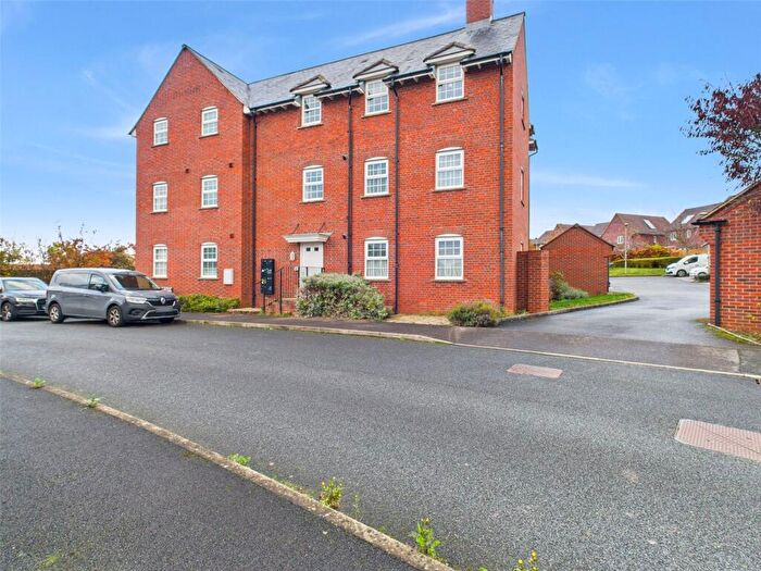 1 Bedroom Apartment To Rent In Kiln Avenue, Chinnor, Oxfordshire, OX39