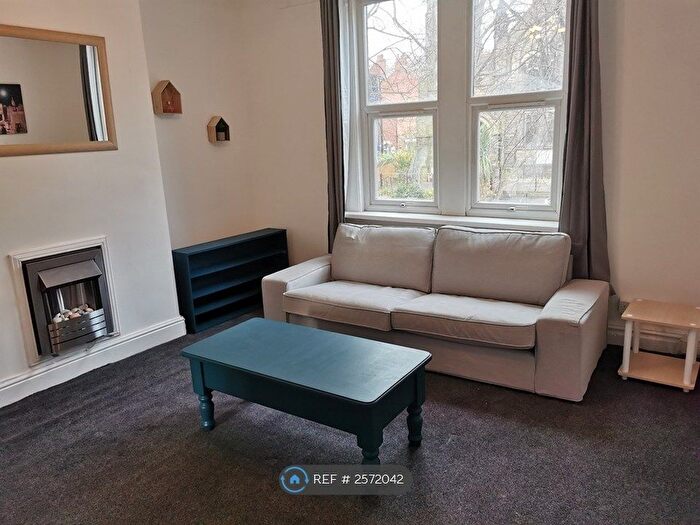 1 Bedroom Flat To Rent In Harehills Avenue, Leeds, LS8