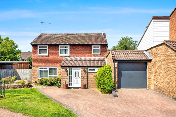 4 Bedroom Detached House For Sale In Kindersley Close, East Grinstead, RH19