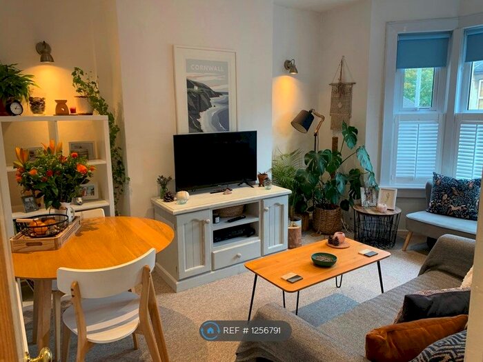 1 Bedroom Flat To Rent In Victoria Road, Bath BA2