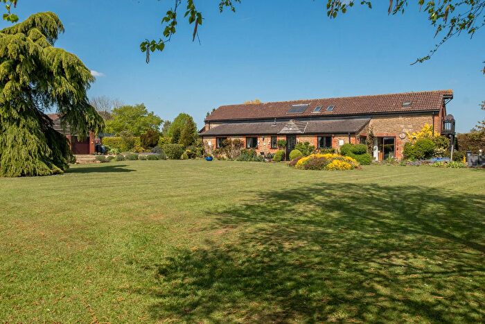 5 Bedroom Detached House For Sale In Hawk Street, Bromham, Chippenham, SN15