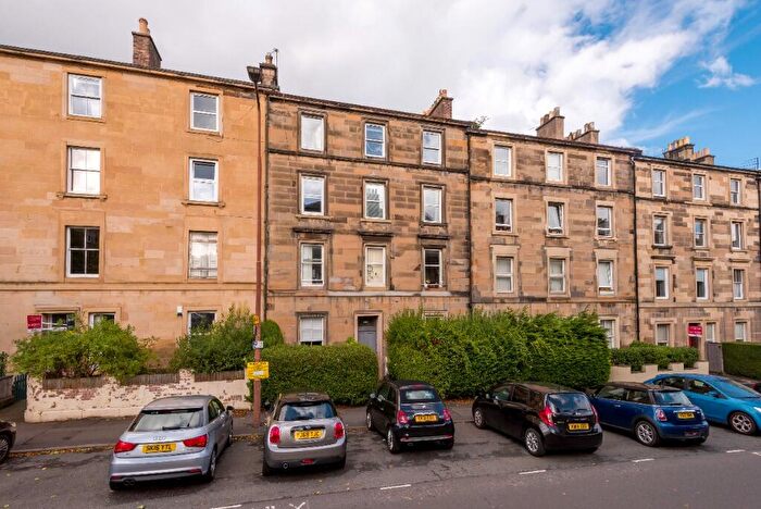 2 Bedroom Flat To Rent In Montgomery Street, New Town, Edinburgh, EH7