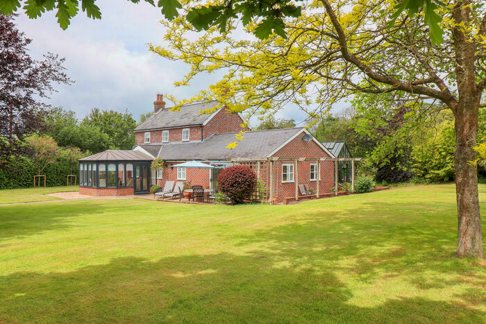 3 Bedroom Detached House For Sale In Park Lane, Ropley, Alresford, SO24