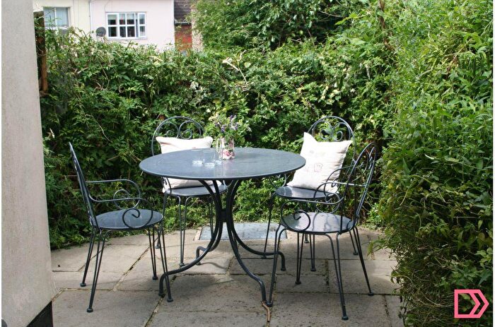 4 Bedroom Terraced House To Rent In Swindon Road, Old Town, Swindon, Wiltshire, SN1