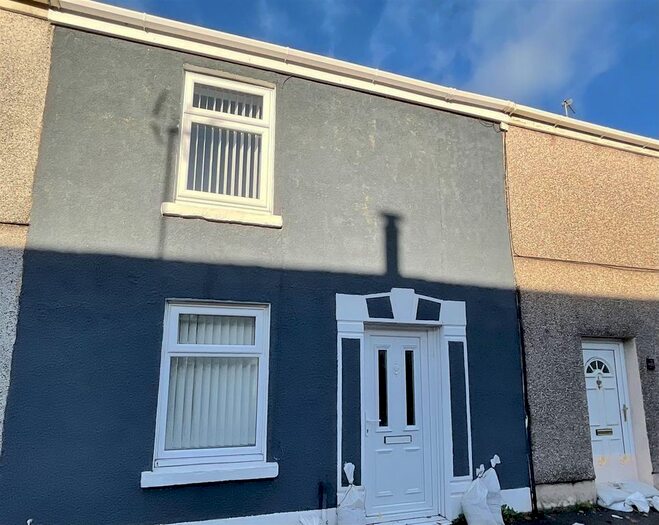 2 Bedroom Terraced House To Rent In Bryngwyn Road, Dafen, Llanelli, SA14