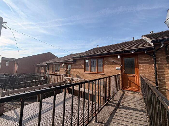 Apartment To Rent In Claremount Road, Claremount, HX3