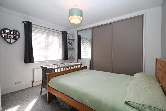 2 Bedroom Semi-Detached House For Sale In Napier Road, Broadstairs, CT10