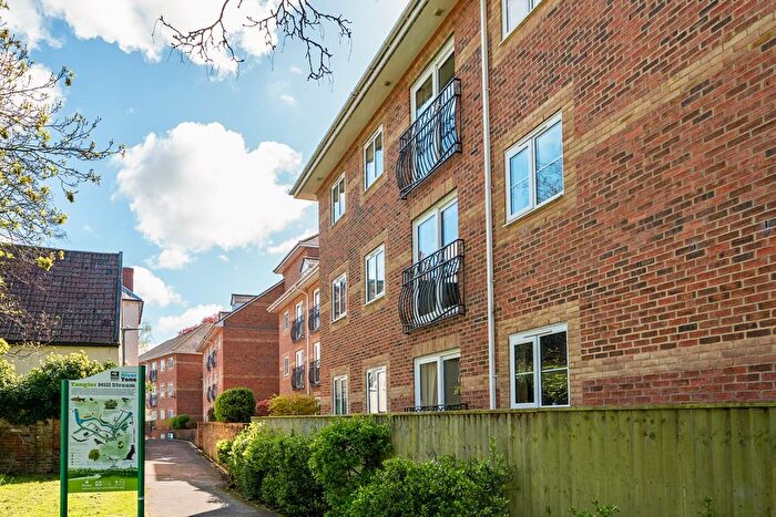 1 Bedroom Flat For Sale In Tower Street, Taunton, TA1